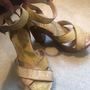 Yellow wooden heel